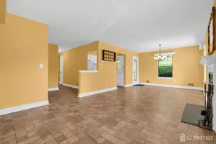 1102 Wellington Pl, Aberdeen Township, NJ 07747 - Photo 11