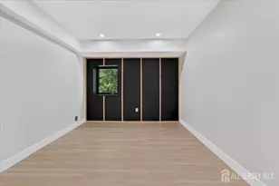 810 N 2nd Ave, Highland Park, NJ 08904 - Photo 9