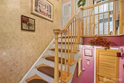 196 Marsh Avenue, Metuchen, NJ 08840 - Photo 5