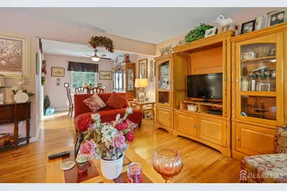 196 Marsh Avenue, Metuchen, NJ 08840 - Photo 7