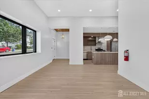 810 N 2nd Ave, Highland Park, NJ 08904 - Photo 9