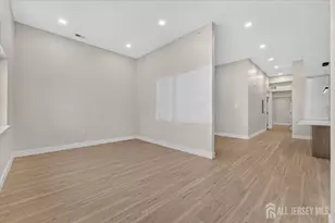 810 N 2nd Ave, Highland Park, NJ 08904 - Photo 7