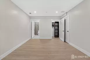 810 N 2nd Ave, Highland Park, NJ 08904 - Photo 17