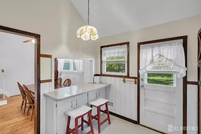 6 Pearl Road, East Brunswick Township, NJ 08816 - Photo 9