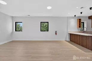 810 N 2nd Ave, Highland Park, NJ 08904 - Photo 7