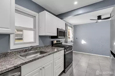 110 W Warren St, Woodbridge T Street, Iselin, NJ 08830 - Photo 9