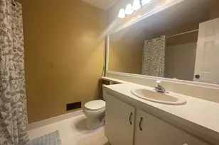 106 Amethyst Way, Franklin Township, NJ 08823 - Photo 9