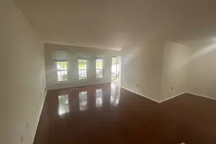 106 Amethyst Way, Franklin Township, NJ 08823 - Photo 3