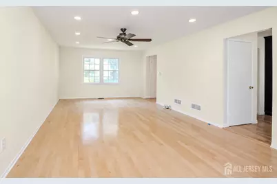 18 Parker Road, Plainsboro Township, NJ 08536 - Photo 17