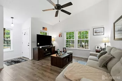 10 Bayberry Court, Jackson, NJ 08527 - Photo 5