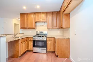 250 Crosspointe Dr, East Brunswick Township, NJ 08816 - Photo 17