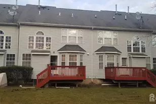327 Hawthorne Rd, North Brunswick Township, NJ 08902 - Photo 5