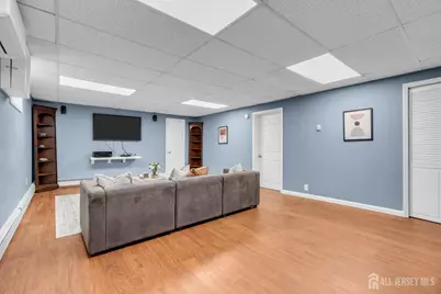 21 McGuire Street, Menlo Park Terrace, NJ 08840 - Photo 15