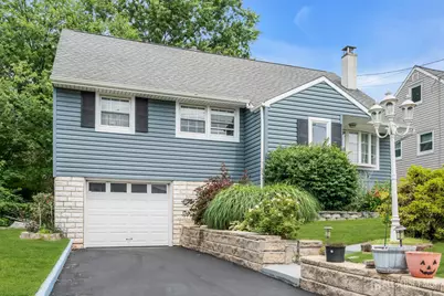 21 McGuire Street, Menlo Park Terrace, NJ 08840 - Photo 1