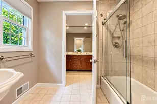 72 Central Ave, East Brunswick Township, NJ 08816 - Photo 17