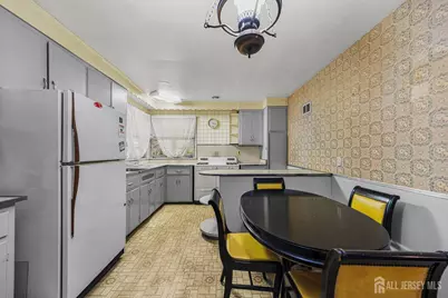317 Magnolia Street, Highland Park, NJ 08904 - Photo 9