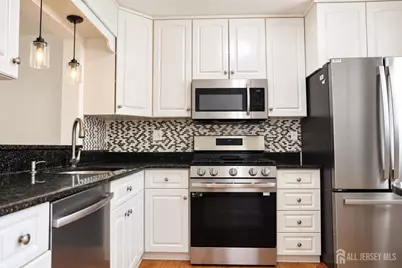 2 Tulip Court, Edison, NJ 08820 - Photo 5