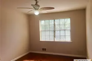 601 Maple Hill Dr, Woodbridge Township, NJ 07095 - Photo 13