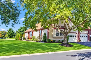 42 Yorkshire Dr, Monroe Township, NJ 08831 - Photo 1