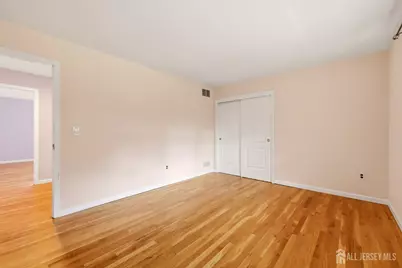 83 Hidden Lake Drive, North Brunswick Township, NJ 08902 - Photo 17