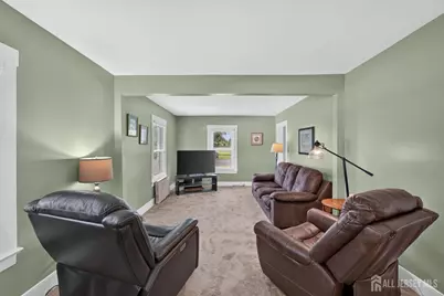 325 Dorn Avenue, Middlesex, NJ 08846 - Photo 19