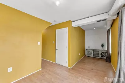 129 Fulton Court, New Brunswick, NJ 08901 - Photo 5