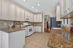 87 Saratoga Ct, Franklin Township, NJ 08873 - Photo 15