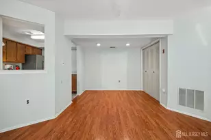 905 Montague Ave, Iselin, NJ 08830 - Photo 9