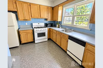 166 Jones Avenue, New Brunswick, NJ 08901 - Photo 3