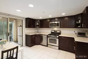 29 Cloister Ct, Old Bridge Township, NJ 08857 - Photo 7