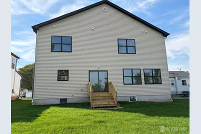 122 Arthur Avenue, Colonia, NJ 07067 - Photo 17