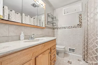 26 Chandler Road, Edison, NJ 08820 - Photo 15