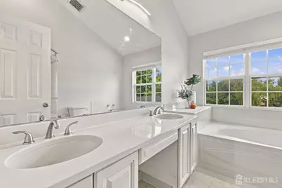 563 Buckingham Drive, Piscataway Township, NJ 08854 - Photo 29