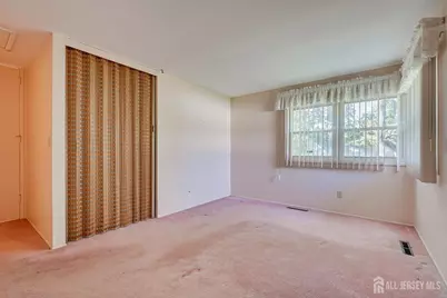 14 Richford Road, South Brunswick Township, NJ 08824 - Photo 17