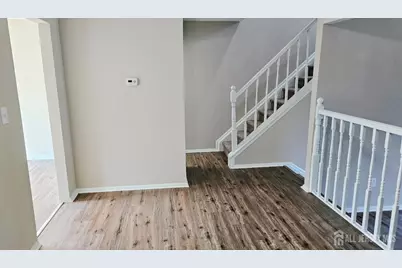 9 NE Pinetree Court, Monroe Township, NJ 08831 - Photo 9