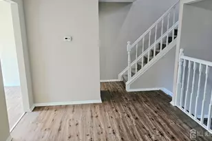 9 NE Pinetree Ct, Monroe Township, NJ 08831 - Photo 9