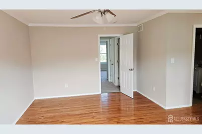 9 NE Pinetree Court, Monroe Township, NJ 08831 - Photo 15