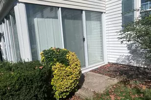111 Hanover Ln Ln, Monroe Township, NJ 08831 - Photo 19