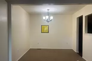 109 Michaels Ct, Woodbridge Township, NJ 07095 - Photo 9
