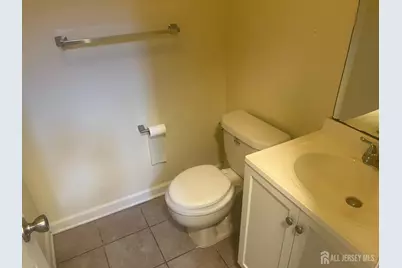 109 Michaels Court, Woodbridge Township, NJ 07095 - Photo 13