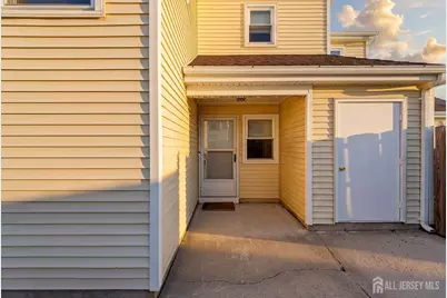 15 Hawthorne Court, Freehold, NJ 07728 - Photo 5