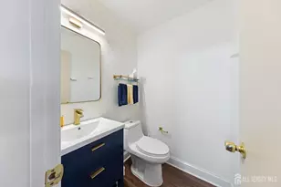 15 Hawthorne Ct, Freehold, NJ 07728 - Photo 11