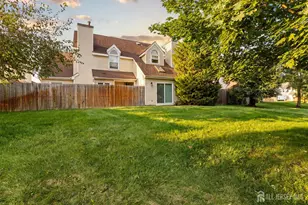 15 Hawthorne Ct, Freehold, NJ 07728 - Photo 29