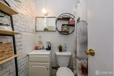 548 Bramhall Avenue, Jersey City, NJ 07304 - Photo 13