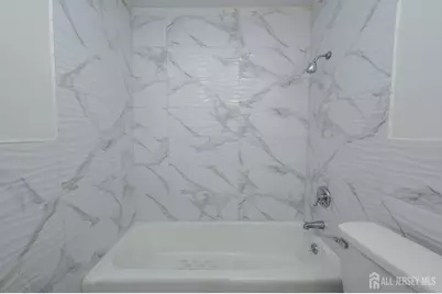 548 Bramhall Avenue, Jersey City, NJ 07304 - Photo 25