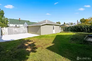[Address not provided], Woodbridge Township, NJ 07095 - Photo 23