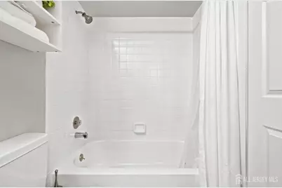 1001 Wellington Place, Matawan, NJ 07747 - Photo 21