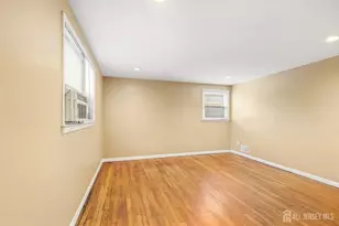 65 Campbell Ave, Edison, NJ 08817 - Photo 11