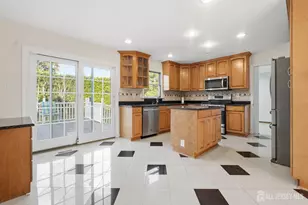 4 Victoria Way, South Brunswick Township, NJ 08824 - Photo 11