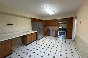 2707 Merrywood Dr, Edison, NJ 08817 - Photo 23